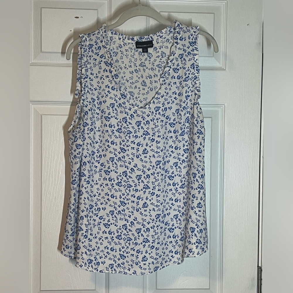 Fortune + Ivy Aisha Ruffle Detail Blouse Size Large